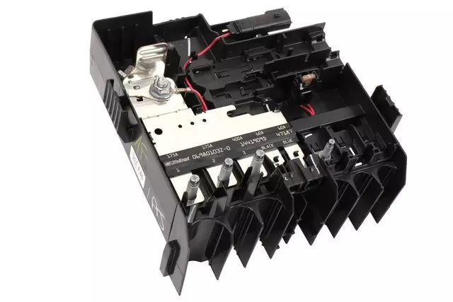 Battery Distribution Engine Compartment Fuse Block for 2019-2024 Chevy Silverado 1500