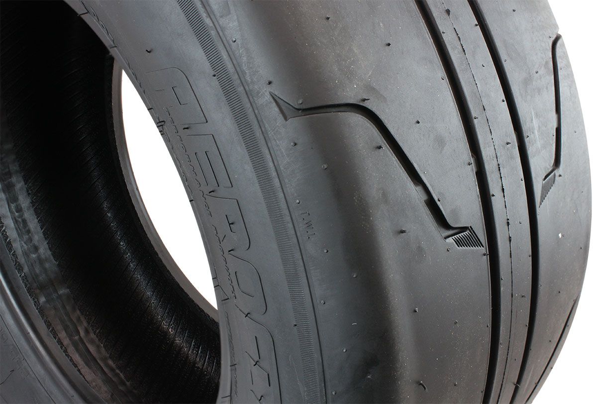 XTR Drag Radial Tyre 235/60R15, Radial, 105W Speed & Load Rating